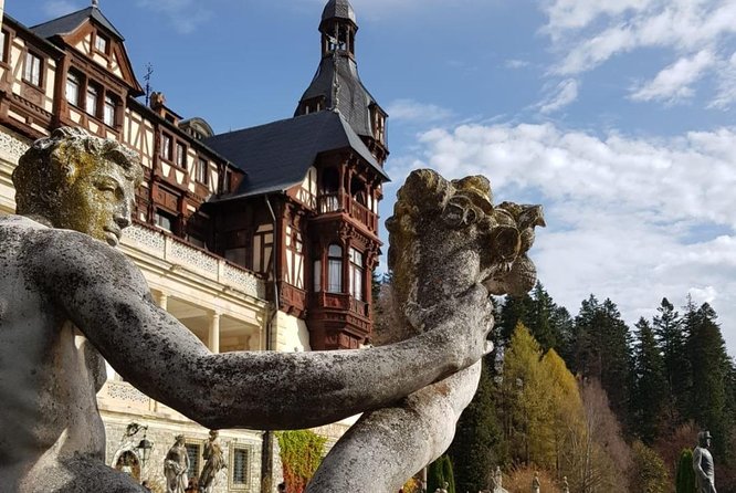 Dracula's Castle, Follow the legend in Transylvania, private tour from Bucharest - Private pickup, Wi-Fi, and bottled water: the low-stress advantage
