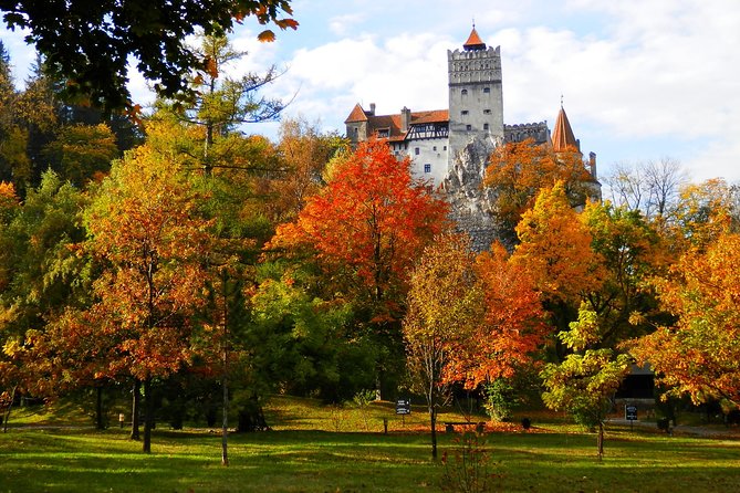 Dracula's Castle & Peles Palace Tour from Bucharest Including Brasov Old Town - Starting in Bucharest: pickup, orientation, and the morning push to Sinaia