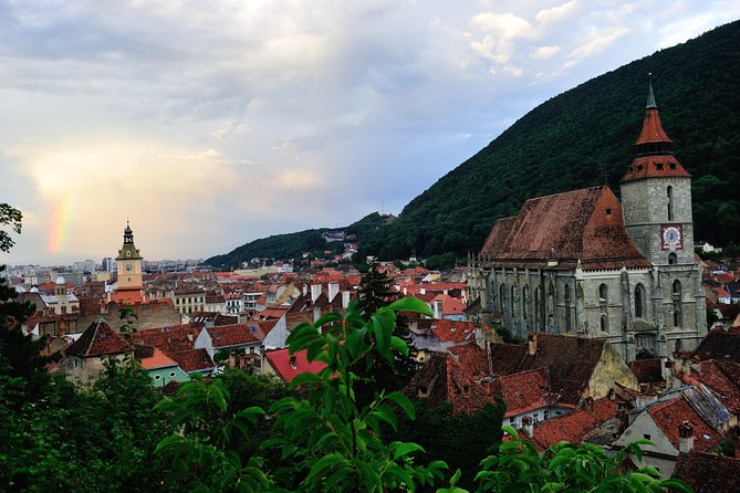 Dracula's Castle & Peles Palace Tour from Bucharest Including Brasov Old Town - Bran Castle and lunch: you’ll want a real meal before the fortress
