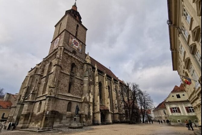 Dracula's Castle -Private Tour- with Brașov City and Peleș Castle - A long day in Transylvania: how 12 hours really play out