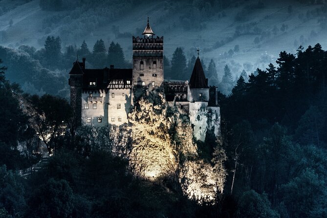 Dracula's Castle - Private Tour with Peleș Castle and Brașov city - Getting picked up: Wi‑Fi, timing, and the stuff that saves your day