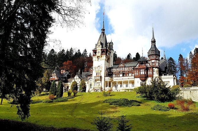Executive Dracula Day Trip - See Bran & Peles Castle, Brasov from Bucharest - Stop 3: Brasov Historical Center for a Real Town Moment
