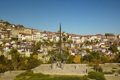 Explore Northern Bulgaria Day Trip from Bucharest - The 12-hour rhythm: long drive, good planning