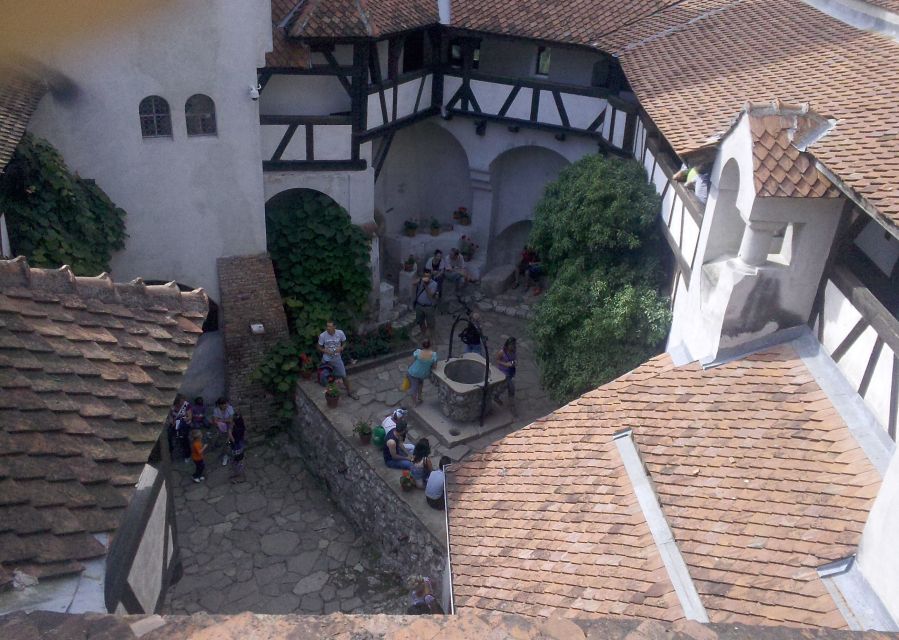From Bucharest: Day Trip to Dracula and Peles Castle - Key things to know before you go