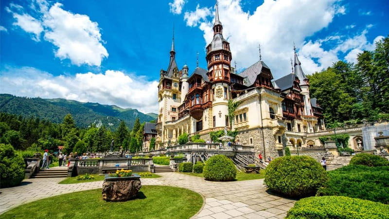 From Bucharest: Dracula's castle, Peles Castle and Brasov - Why This Bucharest-to-Transylvania Route Works in 12 Hours