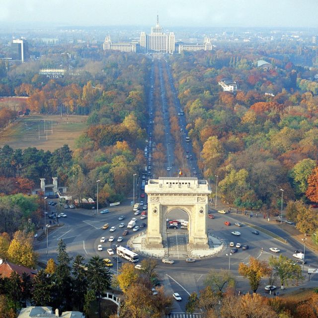 Full day Bucharest Sightseeing Tour - The 7-hour route: a clear order of Bucharest’s main stops