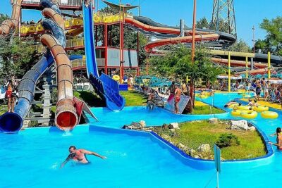 Full-Day Private Tour to the Black Sea from Bucharest - Constanta Casino: the seaside landmark that gives you a quick win