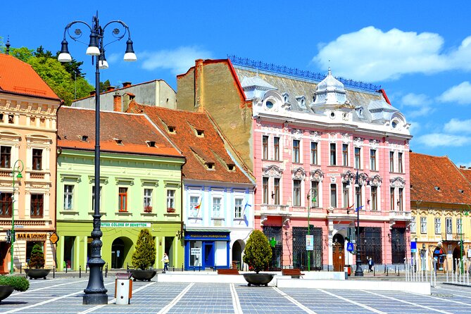 Guided Tour to Dracula Castle, Peles Castle and Brasov - The Brasov historical center walking tour—and why the free time matters