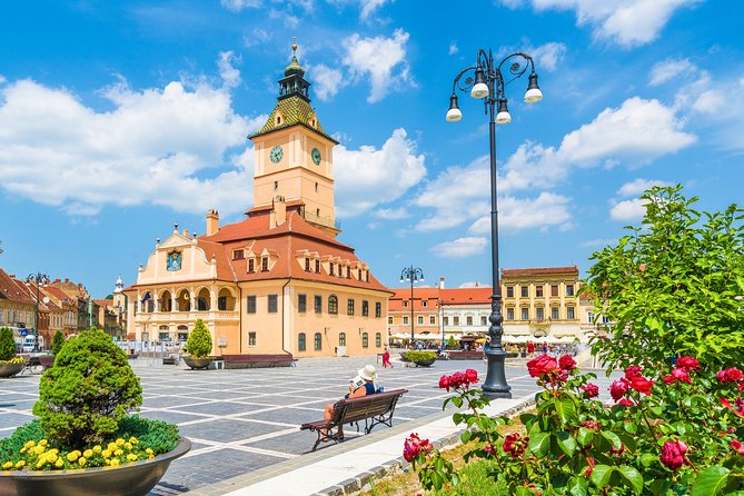 Guided Tour to Dracula Castle, Peles Castle and Brasov - Group size and the guide: how much control you get