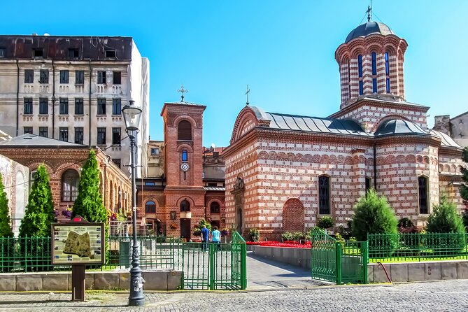 Guided Walking Tour of Historical Bucharest - Where the walk starts: Manuc’s Inn and getting your bearings