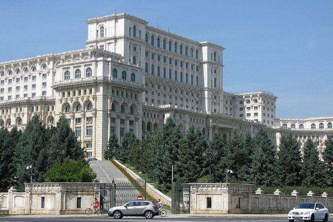Half Day Bucharest Sightseeing Tour - Revolution Square on foot: 1989 in a short time window