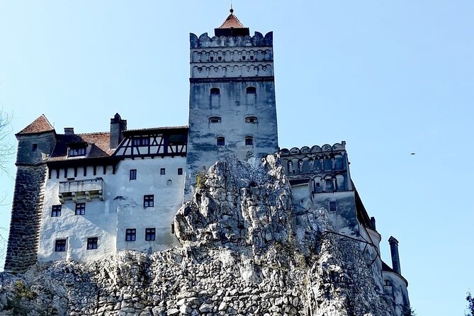 Libearty Bear Sanctuary and Dracula's Castle - Day Tour from Bucharest - Should You Book This Day Tour from Bucharest?