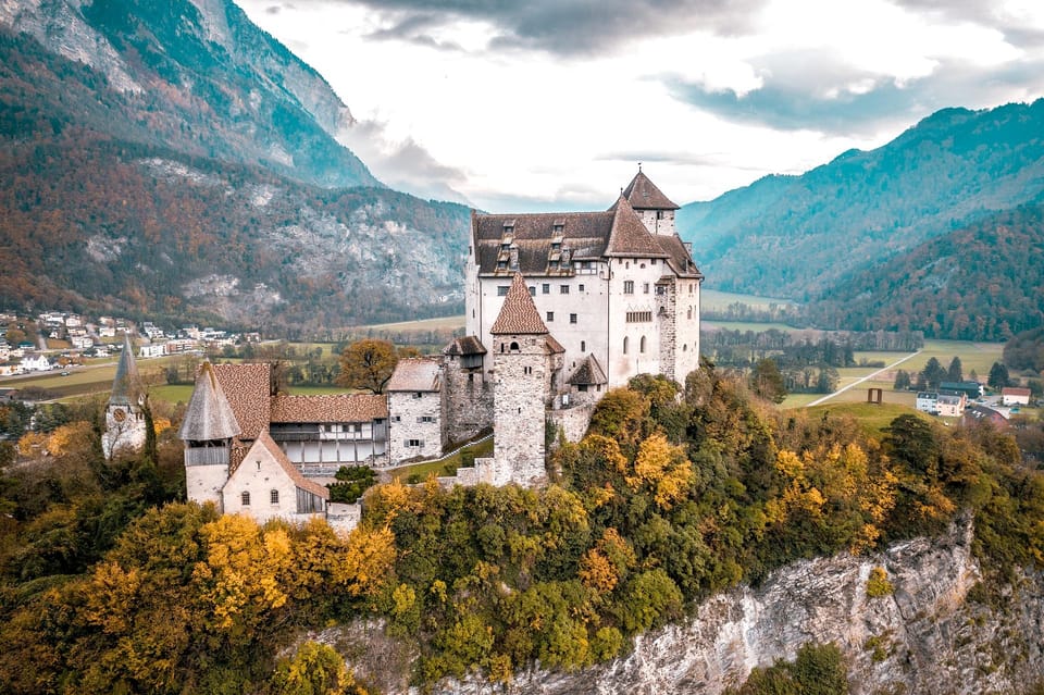 Minivan 8 Places : Dracula Castle, Peles, & Brasov Day Tour - Brasov old town walking tour: where the day slows down