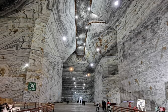 Muddy Volcanoes & Salt Mine - Private Tour - Hotel pickup, comfy ride, and that 8:00 am start
