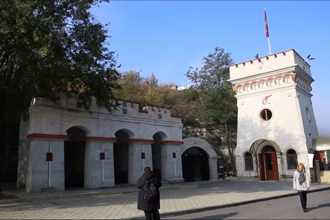 One-Day Vlad the Impaler Royal Court Private Tour from Bucharest - A Dracula Trail That Starts Close to Bucharest (and Stays Organized)