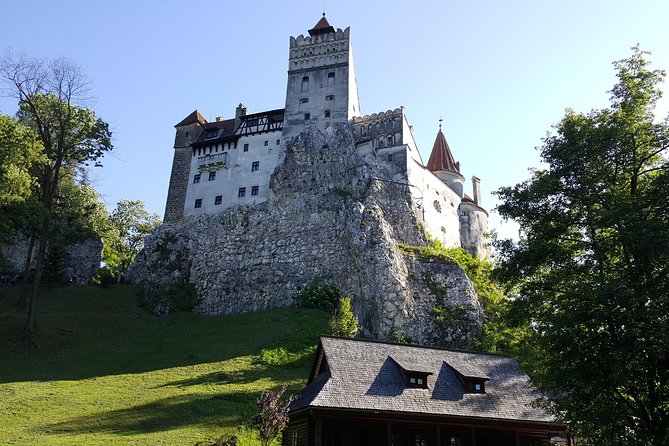 Peles Castle, Bran Castle and Brasov from Bucharest - Peles Castle in Sinaia: royal luxury with serious craftsmanship