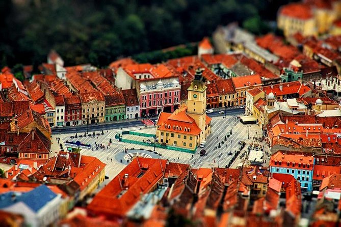 Peles Castle, Dracula Castle and Brasov old town - private tour from Bucharest - Morning start: Sinaia in the Prahova Valley and quick mountain views