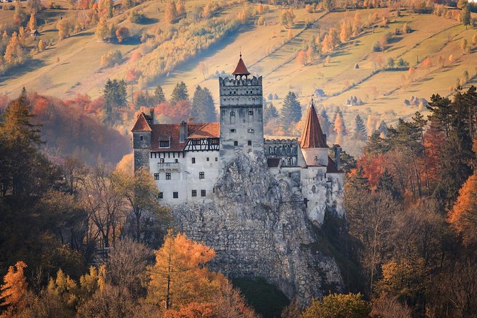 Peles Castle, Dracula's Castle and Medieval Town of Brasov in one day - Group Size, Guide Style, and Staying in Sync