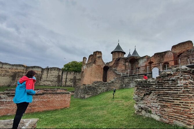Princely Court of Târgoviște and Curtea de Argeș Monastery - A private 10-hour day from Bucharest: what the timing really means
