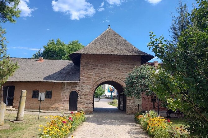 Princely Court of Târgoviște and Curtea de Argeș Monastery - Golești’s fortified museum and mansion: 1640 walls and pastoral calm