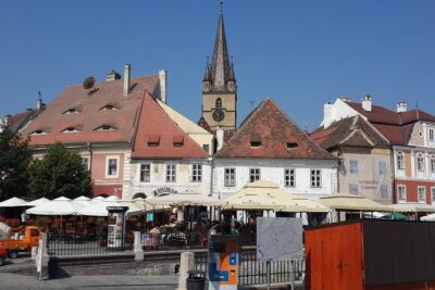 Private 5-Day Tour in Transylvania from Bucharest Hotel Pick-up and Drop off - The Brasov base and Day 1 dinner/breakfast: comfort matters on a tight itinerary