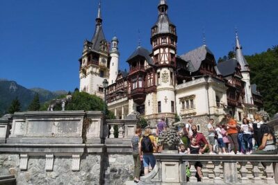 Private 6-Day Dracula Tour in Transylvania from Bucharest - Day 1: From Bucharest legends to the climb at Poienari