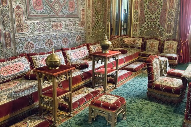 Private Day Trip to Dracula's Castle from Bucharest - Should you book this Bran and Peles private day trip?