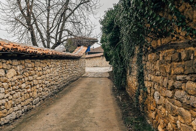 Private Day Trip to Medieval Bulgaria from Bucharest - Veliko Tarnovo and Tsarevets hill: medieval power you can stand on