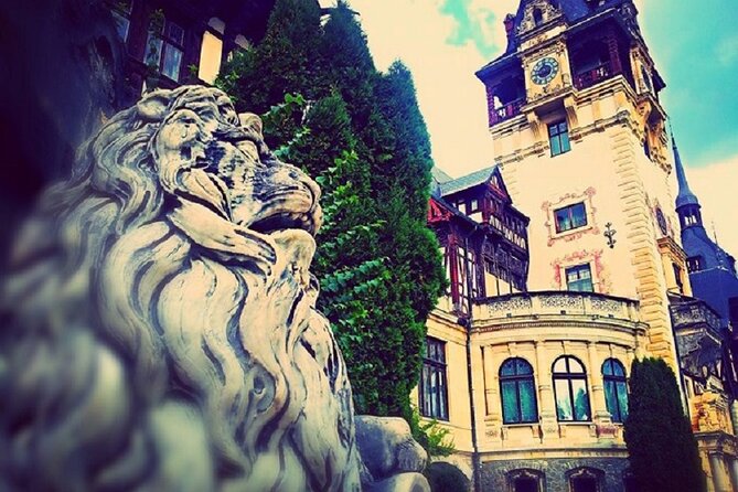 Private Day Trip to Peles and Bran from Bucharest - Private transport from Bucharest: how the day stays relaxed