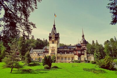 Private Day Trip to Peles and Bran from Bucharest - Peles Castle and the Peles National Museum: what you’ll really see