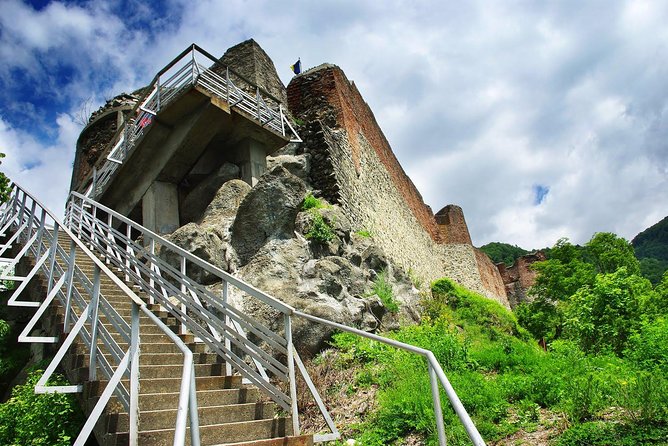 Private Day Trip True Castles of Vlad Dracula and Transfagarasan Road - Vidraru Dam and Transfăgărășan Road: two kinds of wow