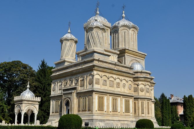 Private Day Trip True Castles of Vlad Dracula and Transfagarasan Road - Practical tips to make the long day feel easier