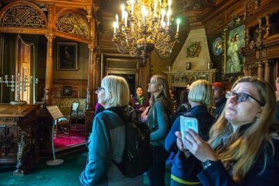 Private Full Day Trip to Peles & Bran (Dracula’s) Castles &Brasov - Getting out of Bucharest: pickup, timing, and the late-return reality