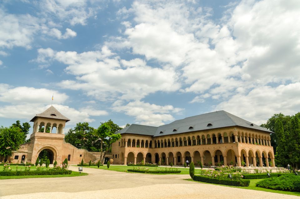 Private Half Day Trip to Snagov Monastery & Mogosoaia - Should you book it?