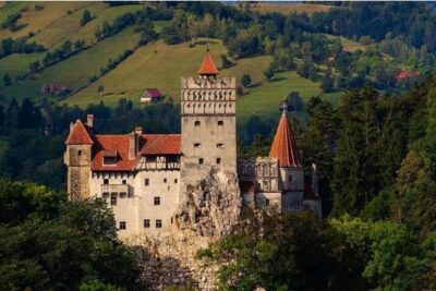 Private tour to Bran Dracula's Castle and Peleș Royal Castle - Peleș Castle: A Royal Summer Palace With Layers of Style