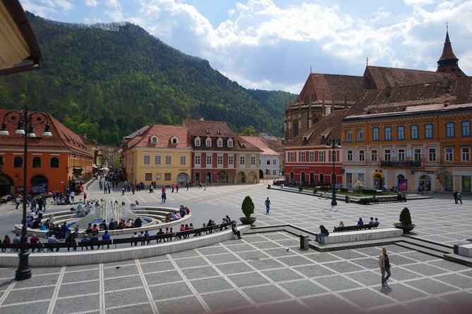 Private Tour to Dracula's Castle, Peles Castle from Bucharest - Bran Castle and Dracula’s story: how the guide sets the mood