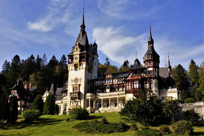 Private Tour to Dracula's Castle, Peles Castle from Bucharest - Peliș Castle at Sinaia: what to expect and what to watch for