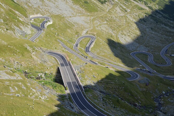 Private Transfagarasan Road Scenic Tour from Bucharest - Curtea de Argeș Monastery: legend, setting, and a focused first stop