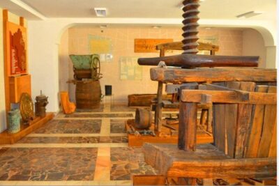 Private Wine Tasting in Cellar and the Winemaking process - Price and time: what $160.75 covers (and what it doesn’t)