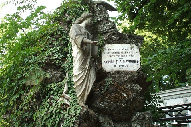 Quest Experience in Bellu Cemetery Bucharest - Key highlights before you go