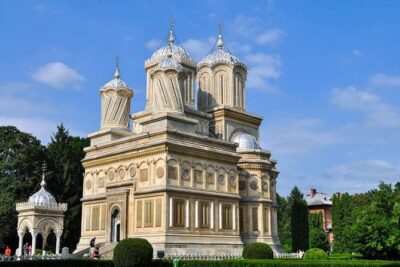 Searching for Dracula: Private Day Trip from Bucharest - Guides matter: what you should look for on the day