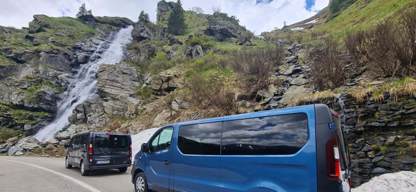 Small group Bears 'Safari' on Transfăgărășan -max 7 tourists - Vidraru Dam and the 166 m walk: engineering meets photo time