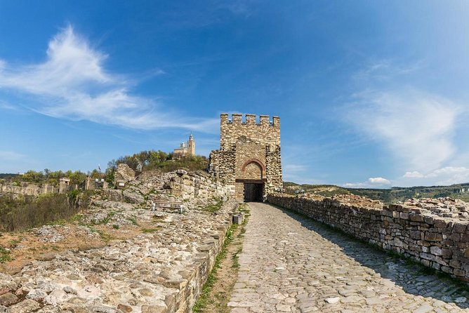 Small-Group Day Trip to North Bulgaria - Guide and group size: what changes your day the most
