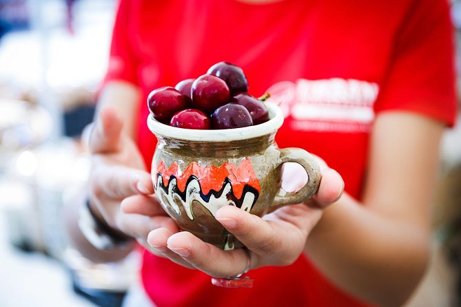 Taste Bucharest: A Food Lover's Tour of Markets & Neighbourhoods - Strada Bătiștei: Neo-Romanian streets and the old American embassy story
