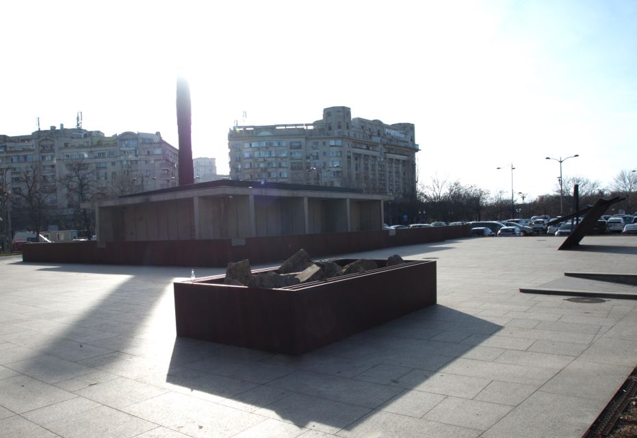 The Jewish heritage of Bucharest - half day walking tour - Teatrul Evreiesc de Stat: Jewish life beyond religion