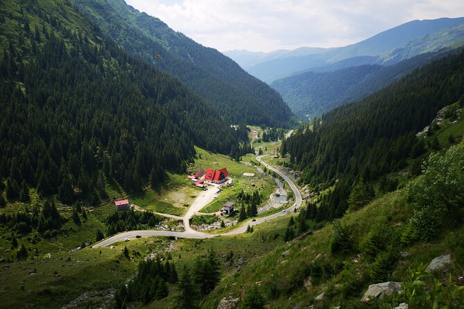 Transfăgărășan Highway & Balea Lake - Private Tour from Bucharest - Le Lac Balea (2,034 m): When the Mountains Turn the Volume Up