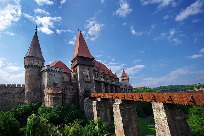 Transylvania Castles 4-day tour from Bucharest - A guided castle circuit that actually fits in 4 days