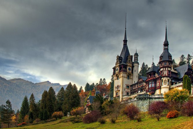 Transylvania Castles 4-day tour from Bucharest - Hotels in Brasov, Sighișoara, and Sibiu: where the trip lives after the gates close