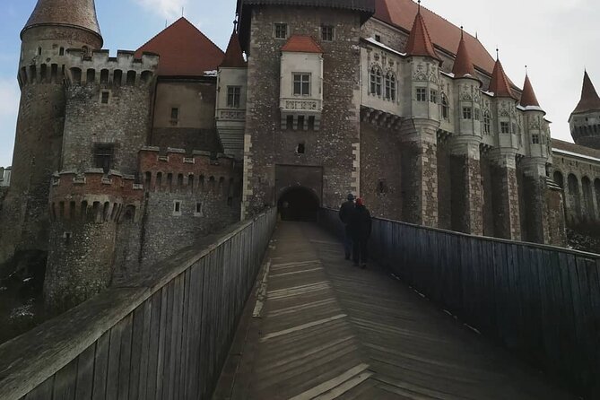Transylvania Region In-Depth (5 Days Private Tour from Bucharest) - Day 5: Piata Mare and Cozia Monastery, the medieval anchor near the finish line