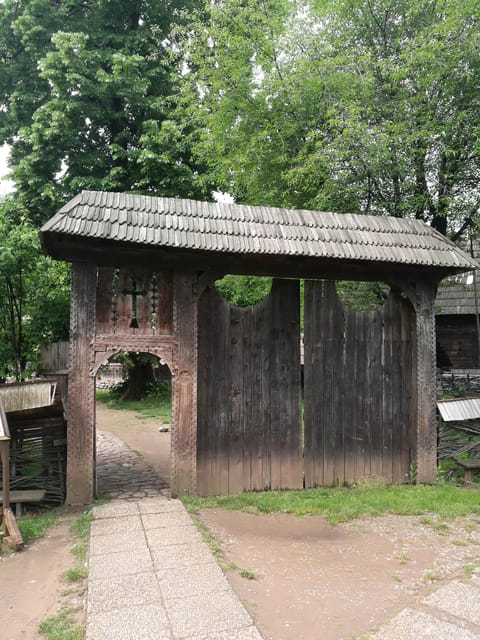 Village Museum Bucharest Guided Tour - Practical tips for a smooth 09:00–15:00 slot day